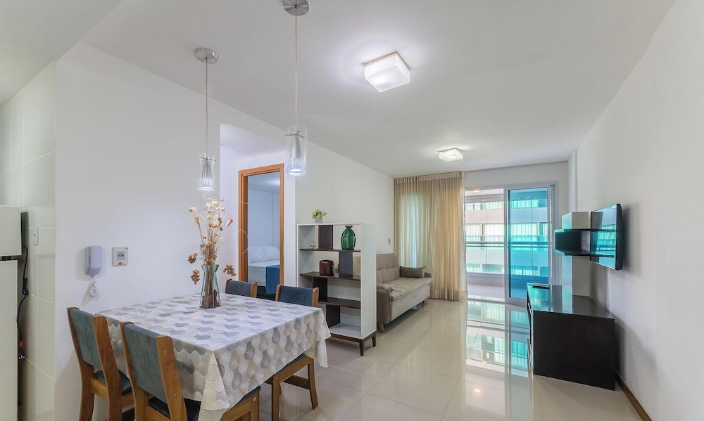 Your Exclusive Stay in a Building With a Pool Just Steps From the sea - WJA