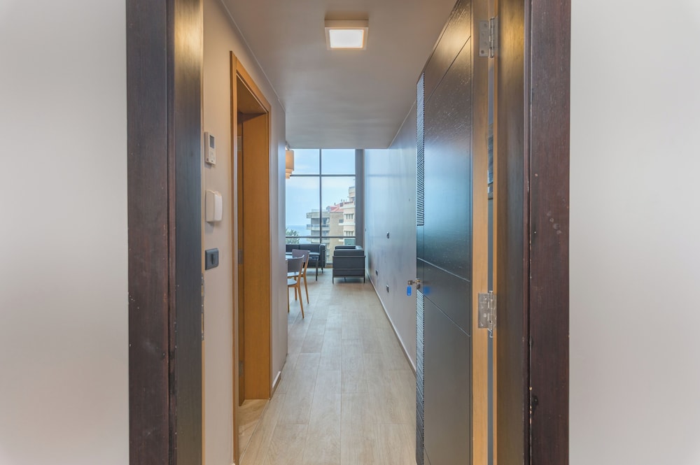 Jounieh Living - Residences by Local Host