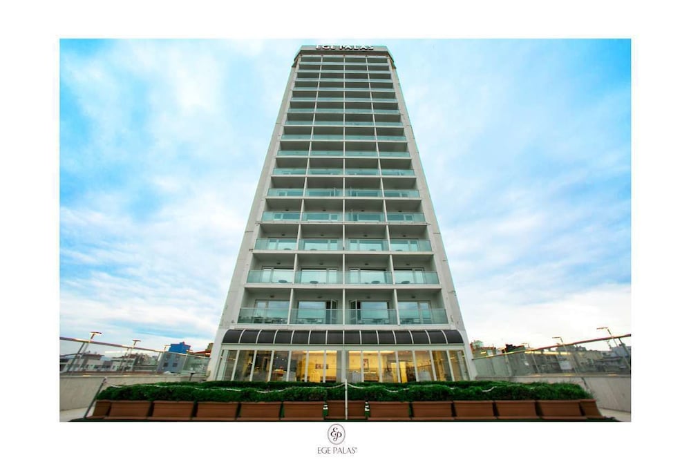 Ege Palas Business Hotel