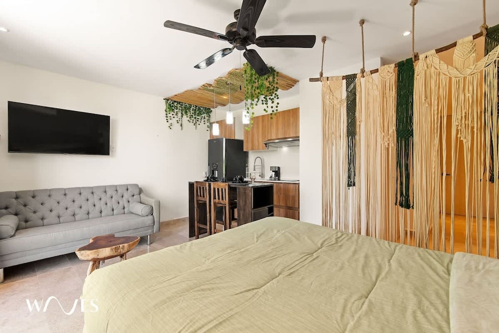 Cozy Great Located Studio w Amazing View