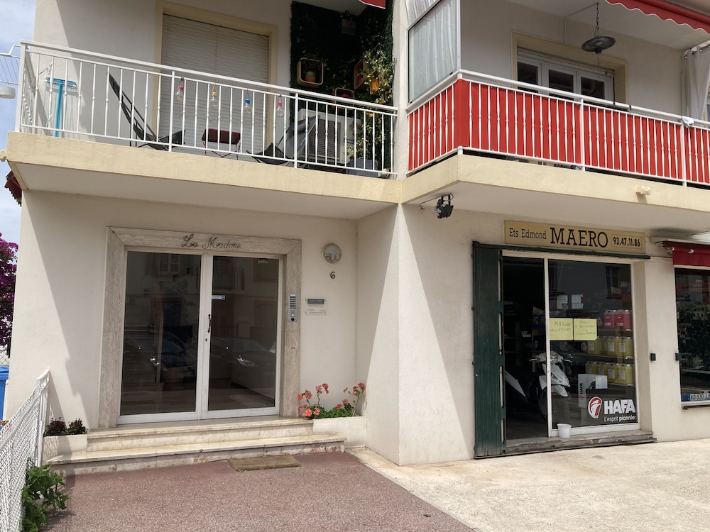 Cannes City B&B