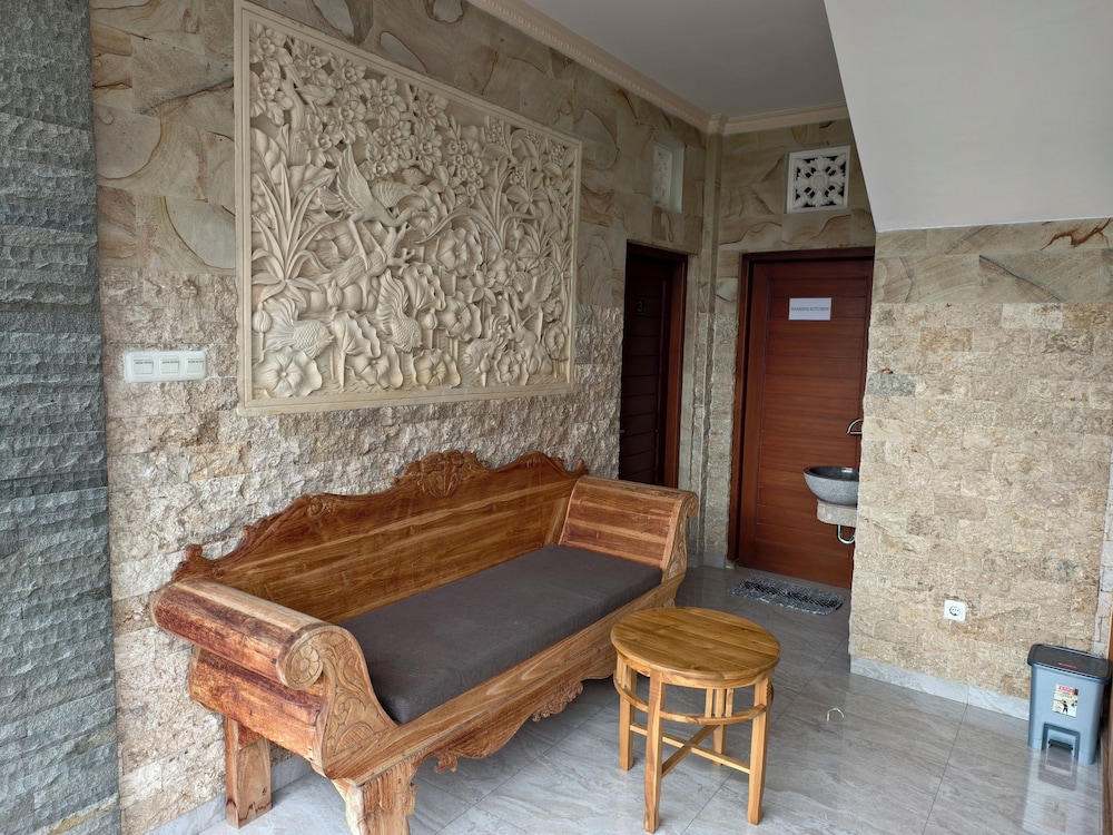 Ayuna Guest House