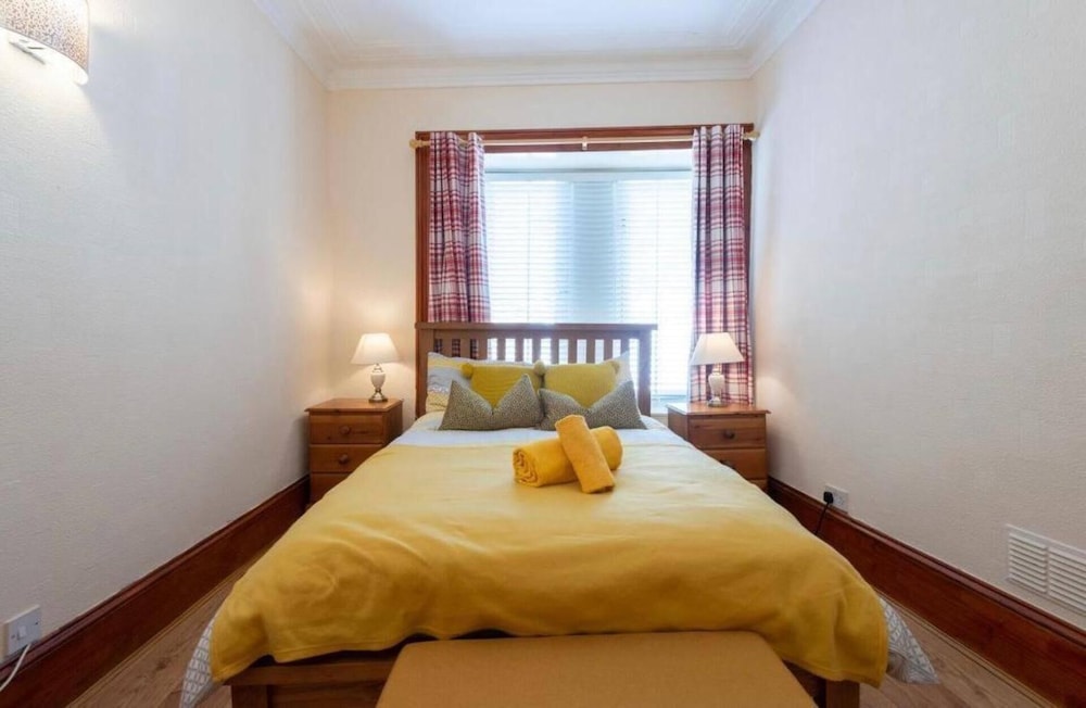 Georges57 2-bed Apartment in Inverness view 5