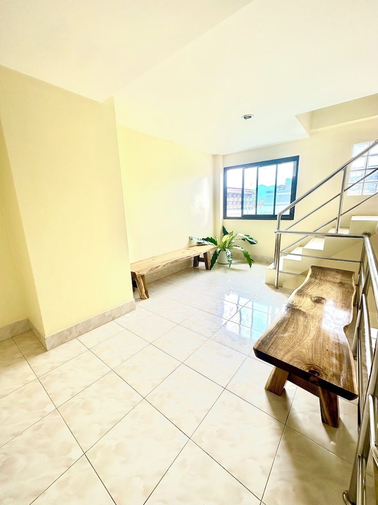 Tnon Samui Hostel