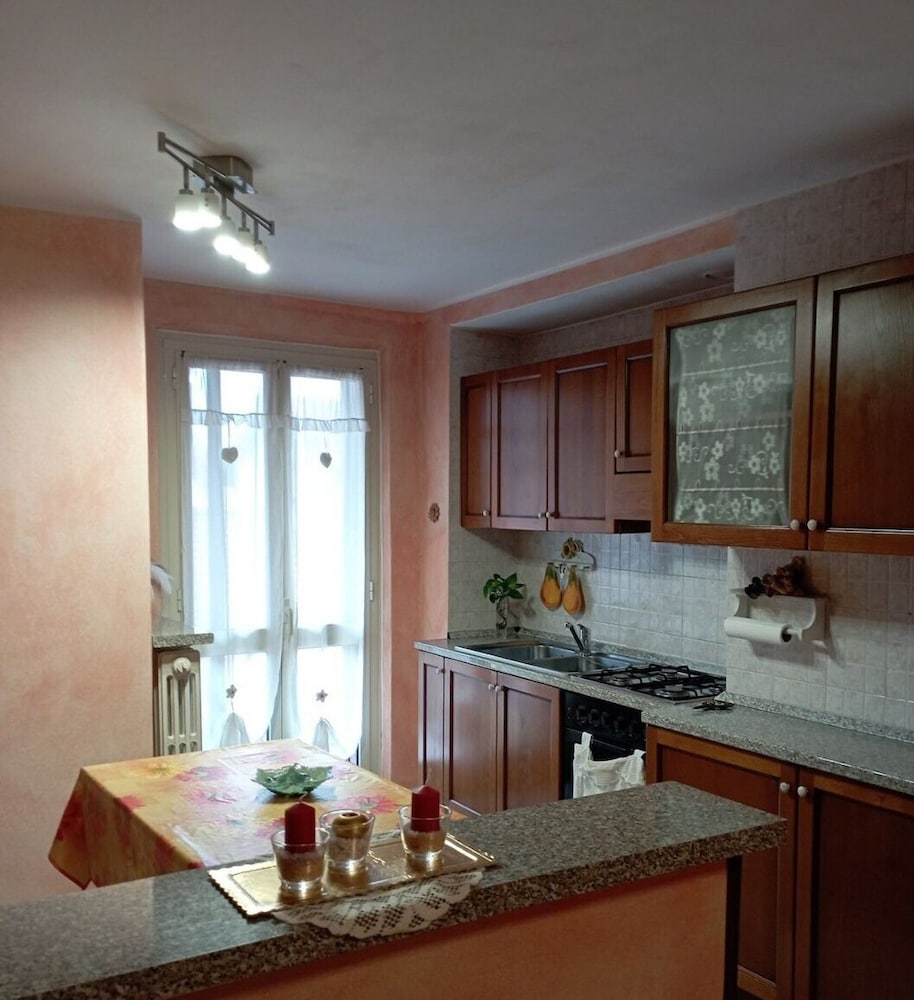 Accomodation With two Beds in the Historic Center of Ciriè