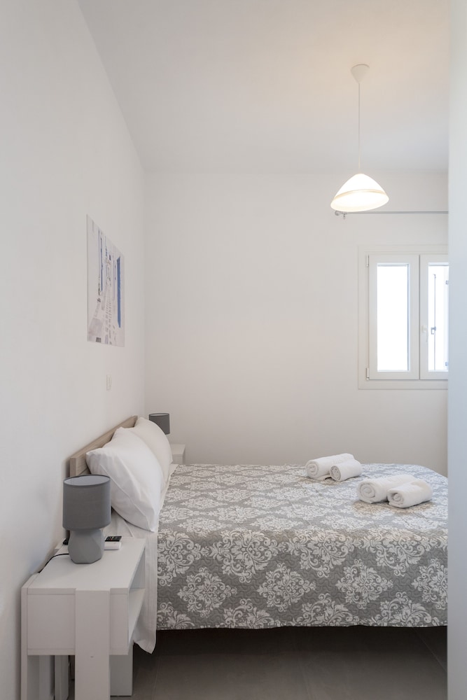 Cycladic Sunlight 2bedroom House view 5