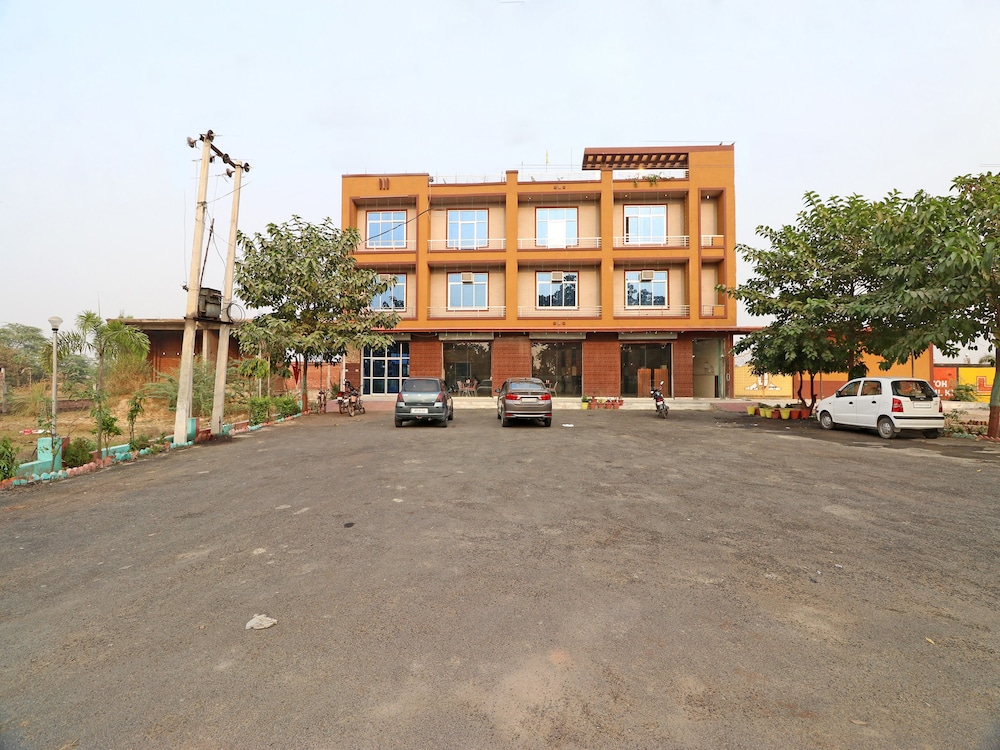 Photo 8
