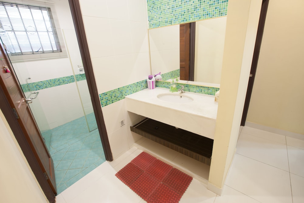 Natol Homestay - Sydney Batu Kawa MJC New Townships