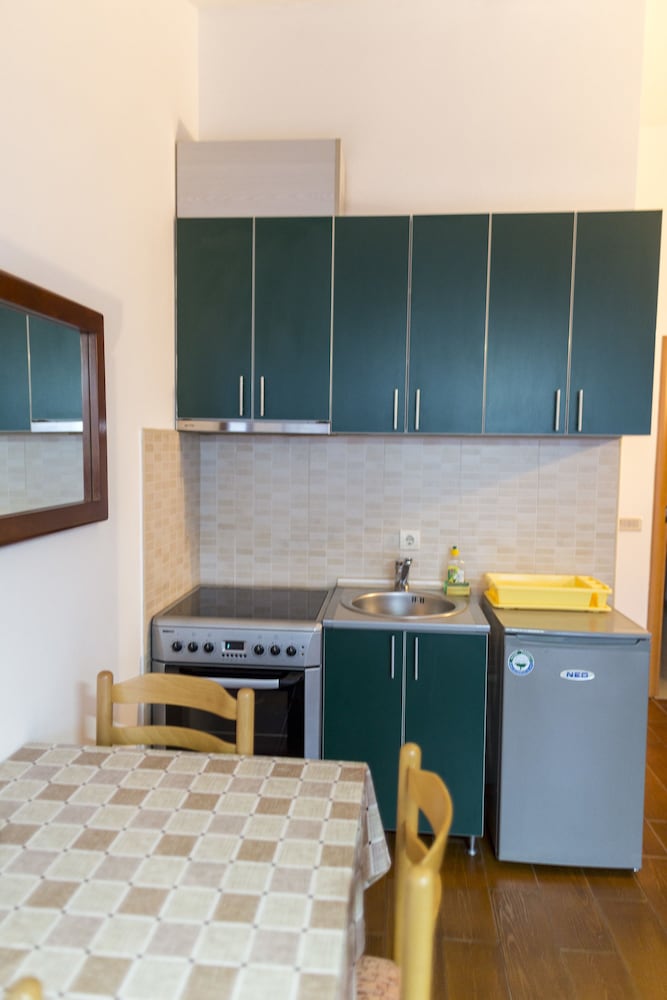 SMS Apartments