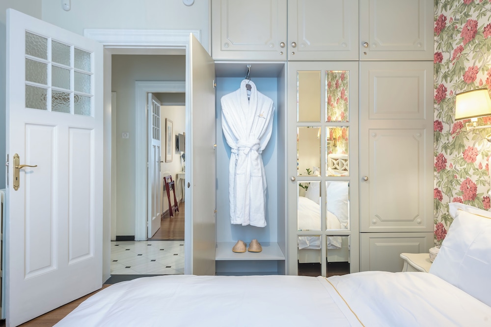 The Rare Luxury Gem in Kolonaki Sq - near Syntagma