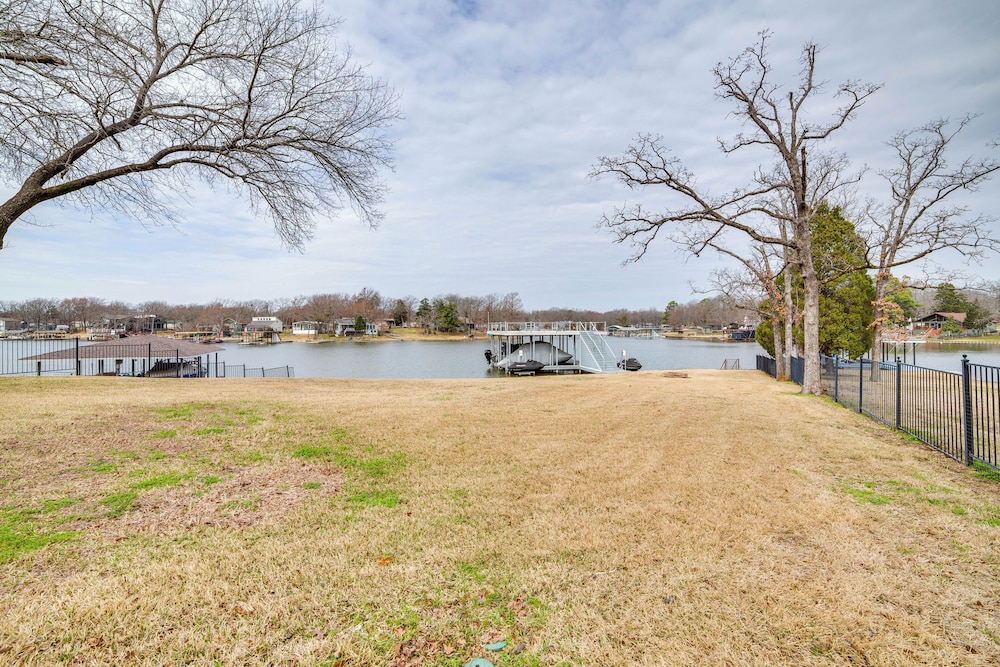 Dock & Lake Access: Gem on Cedar Creek Reservoir