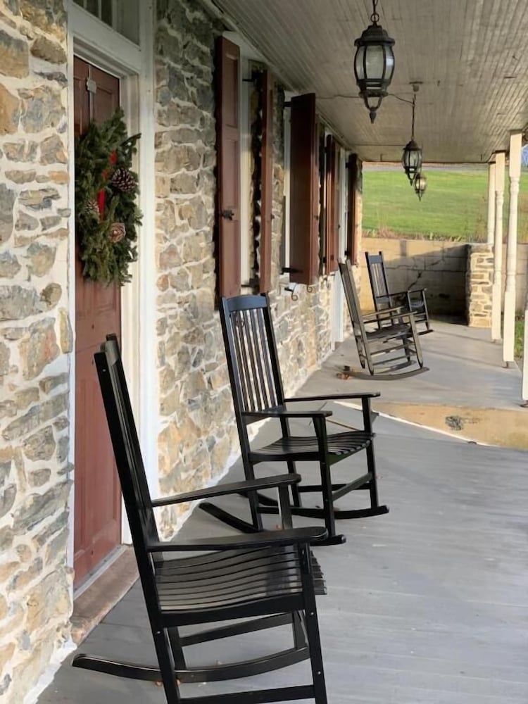 The Avenue Guesthouse and Gallery, photo 8
