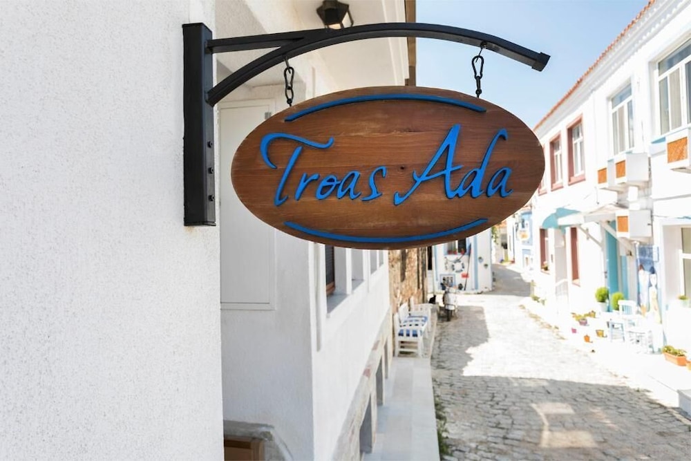 Troas Ada Hotel - Image 20