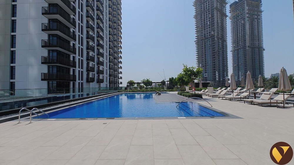 Vogue Creek Crescent Balcony Pool View