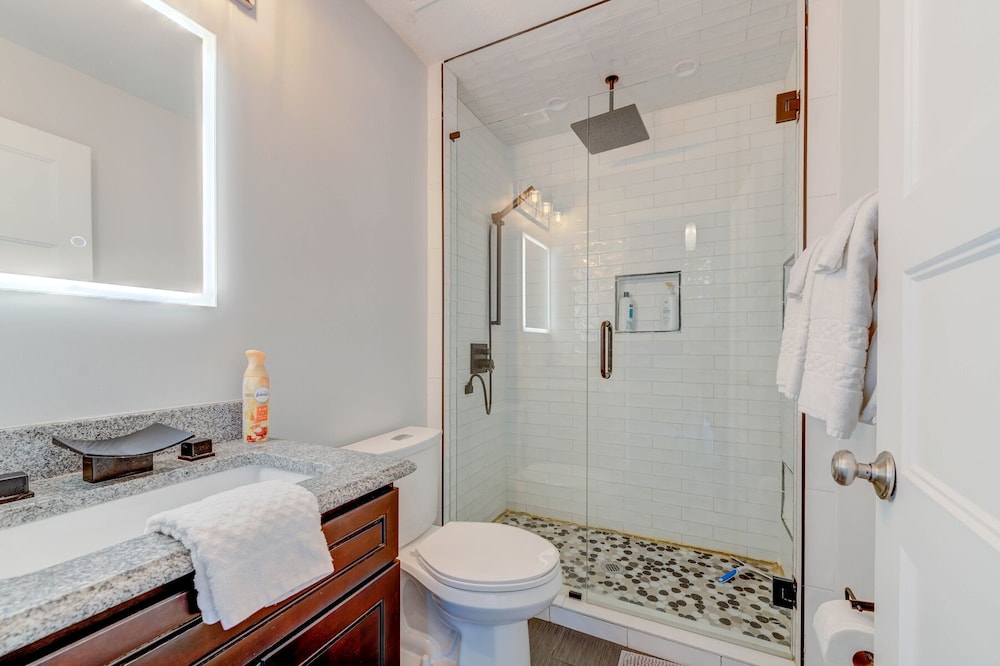 Remodeled and Inviting Free EV
