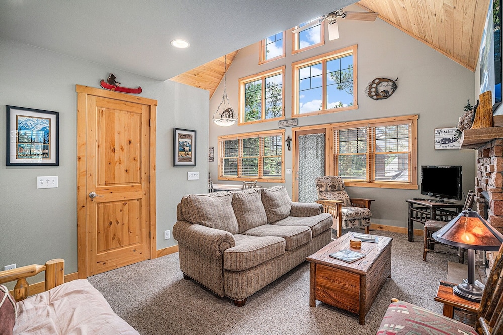 Cozy Solitude Cabins - Estes Park CO