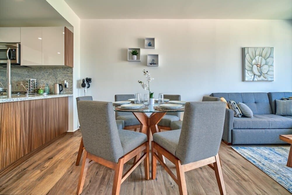 Brand New 2BR Apt - Infinity Pool - Versalles