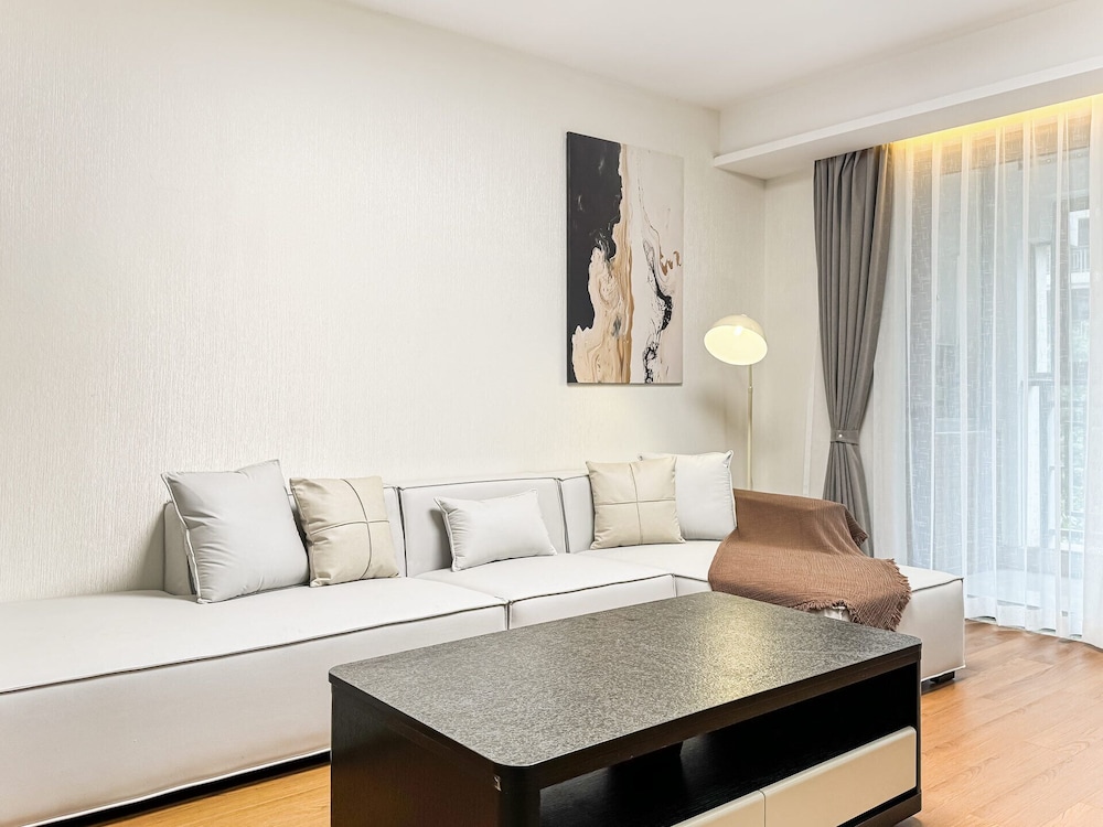 Tyms 3BR 2BA Apt Gubei CBD Near Line10