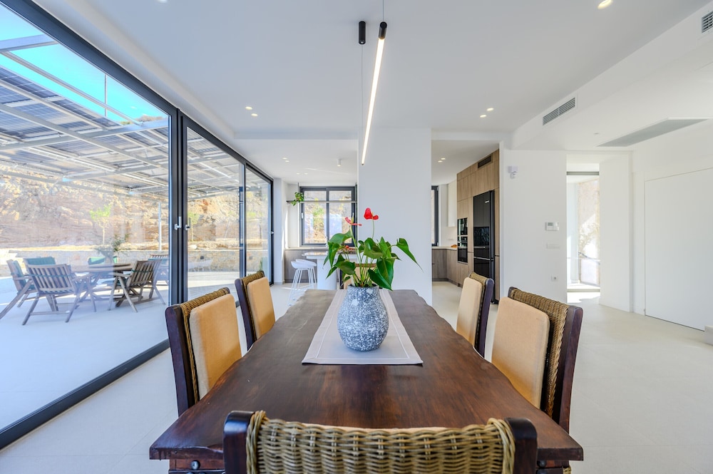 Theasea Luxury Residence