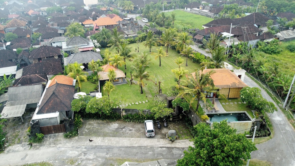 Jero Kelodan Villa