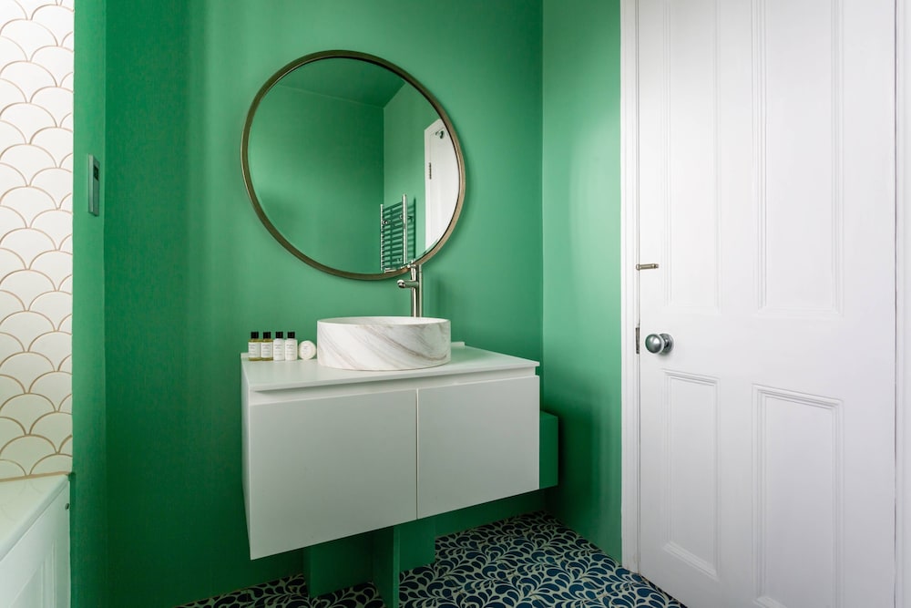 Stafford Terrace IV by Onefinestay