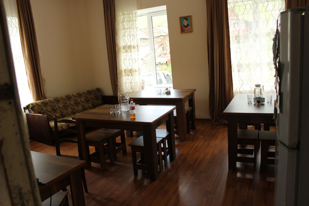 Guesthouse Qaldea