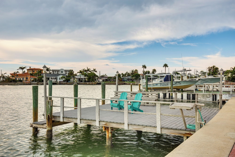 Ocean View, Pool & Boat Dock: Indian Rocks Retreat