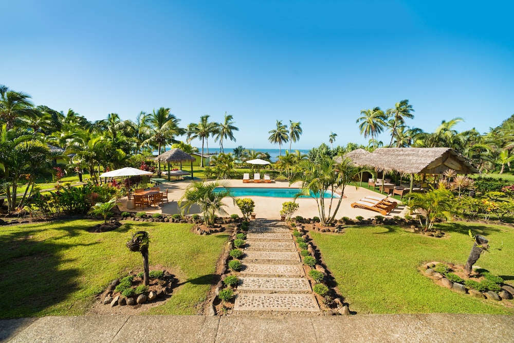 Waidroka Bay Resort