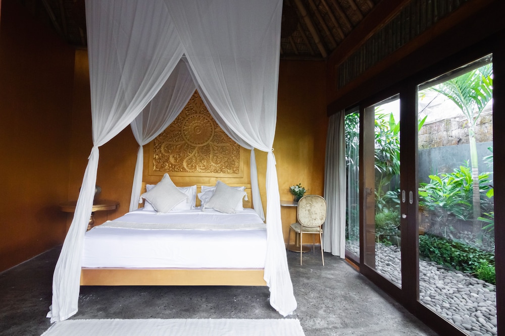 Joyously Raw Villas