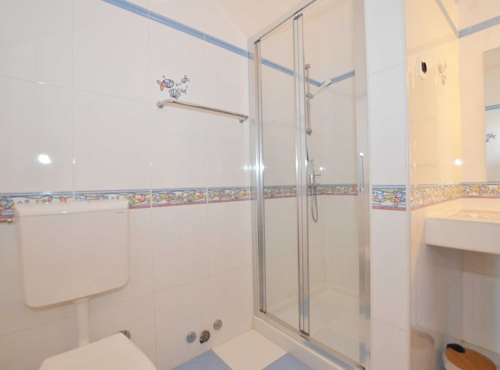 Elegant and Brigth Corner Apartments