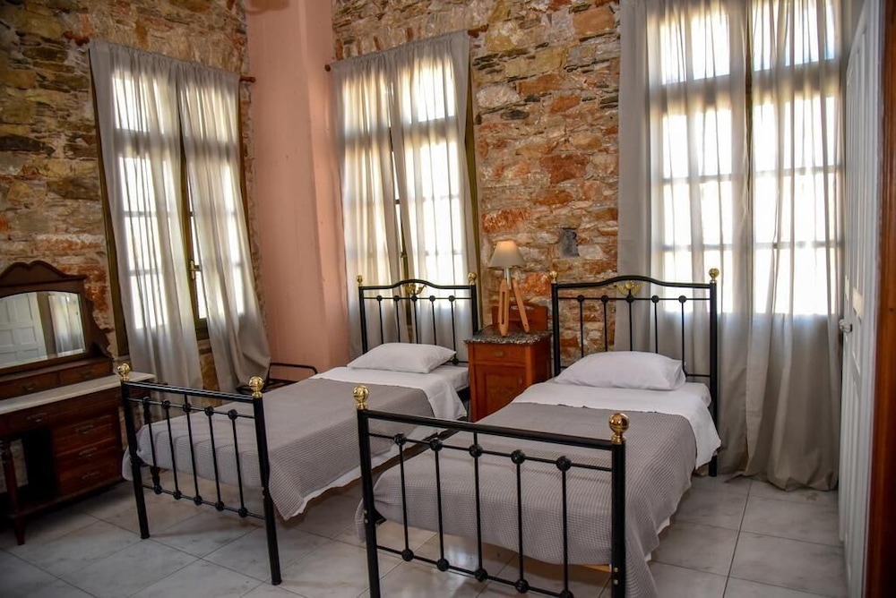 Axilleion Guest House
