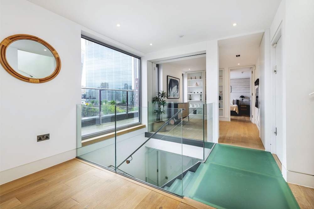 Accomodo London Waterloo - Luxury & Spacious Triplex Penthouse on Southbank