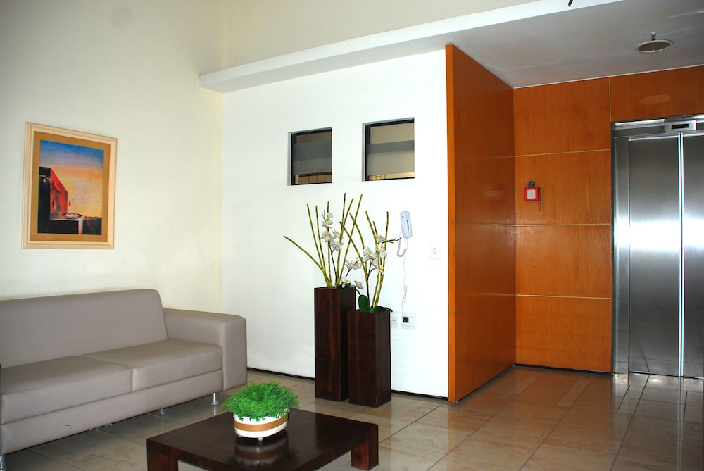 Altavista Apartments view 3