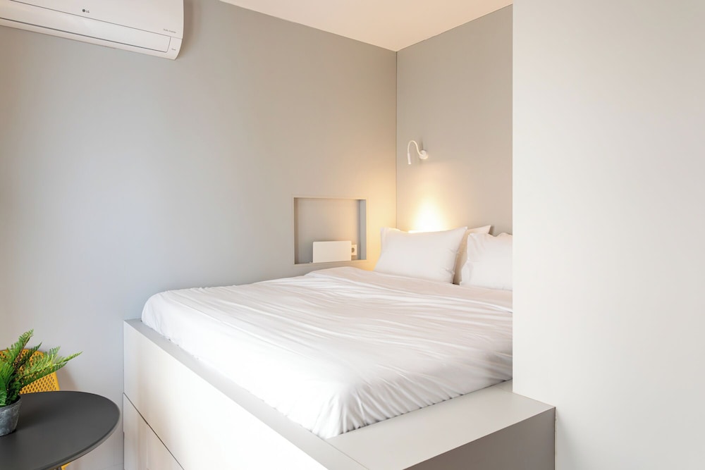 MIXT by Zoia Living