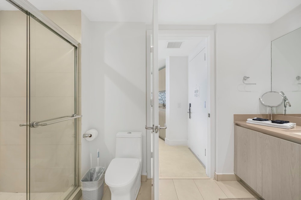 Oceanview Condo with Pool & Relaxation