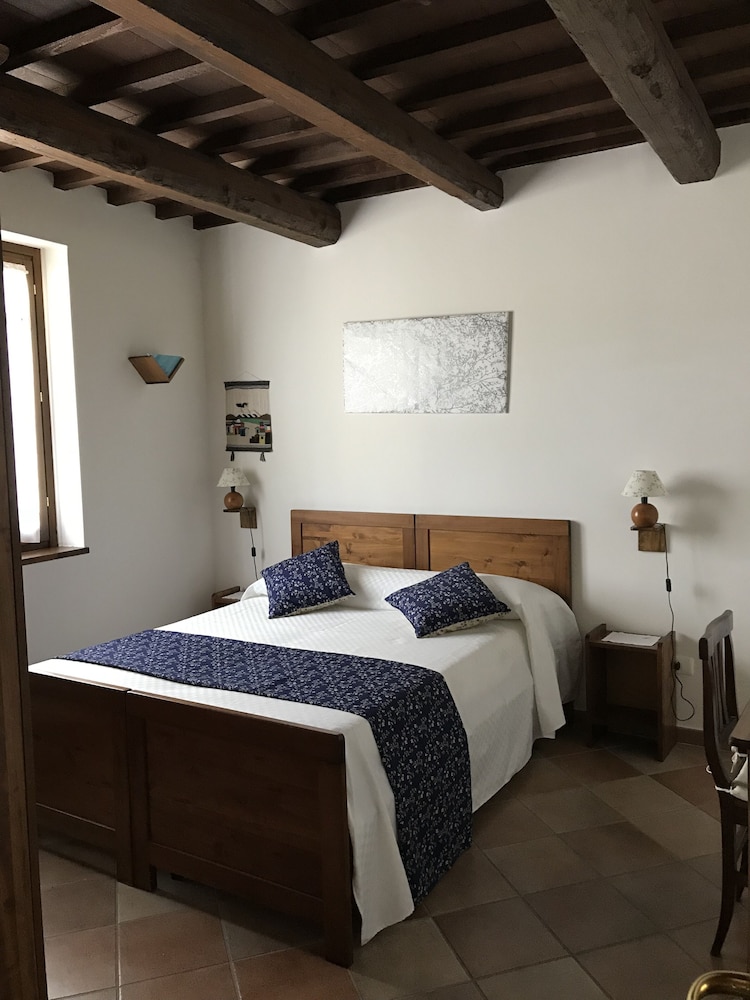 Antico Borgo Carceri view 3