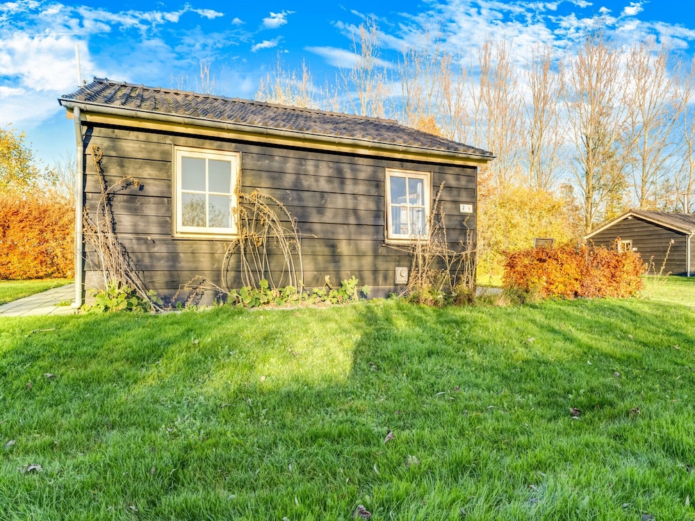 Tranquil Holiday Home in Lage Zwaluwe With Terrace view 5