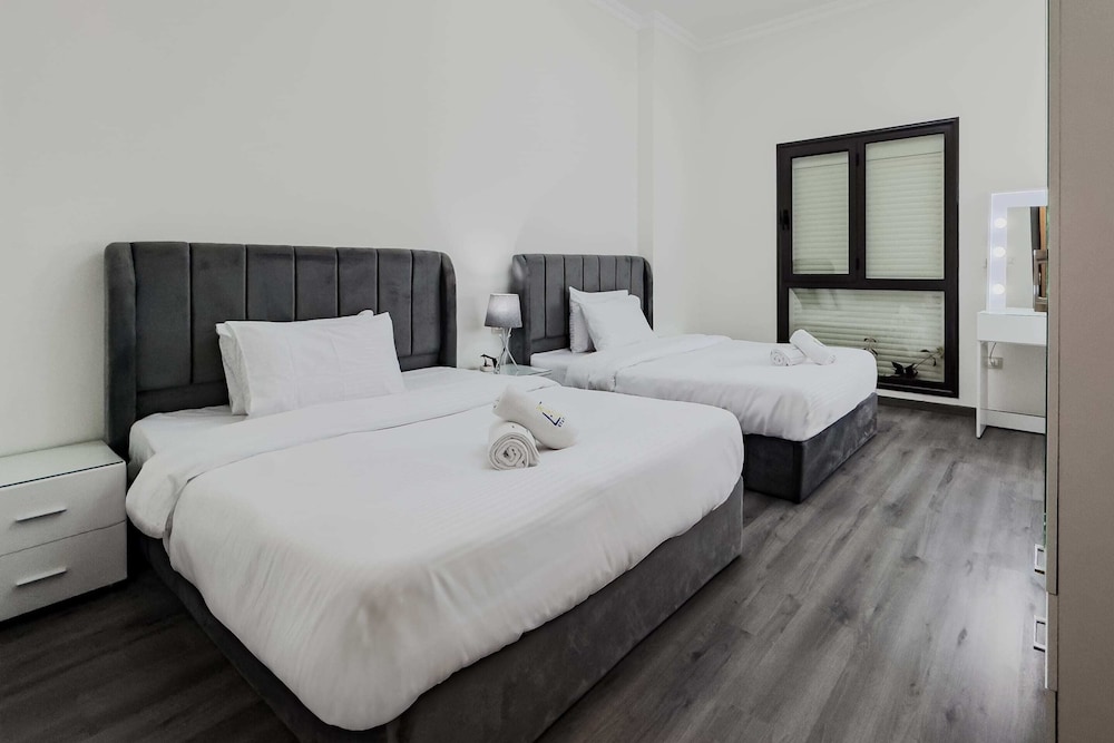 Xuru Stays I Valory - 5 Min to Airport