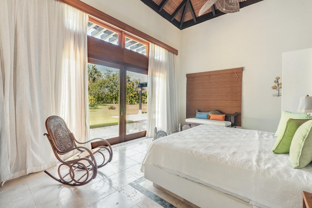 Warm 2BR Bungalow w Pool Backyard in Cap Cana