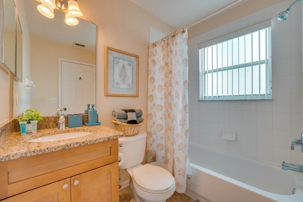 11 Mi to Disney: Home w/ Game Room & Heated Pool