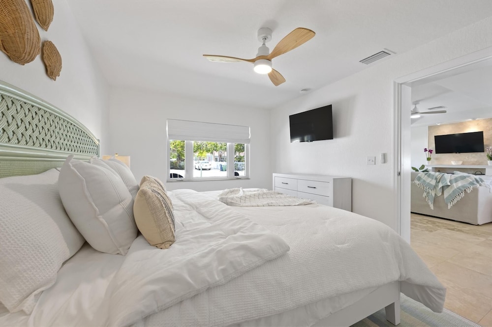 Latitude Adjustment Ami 3 Bedroom Home