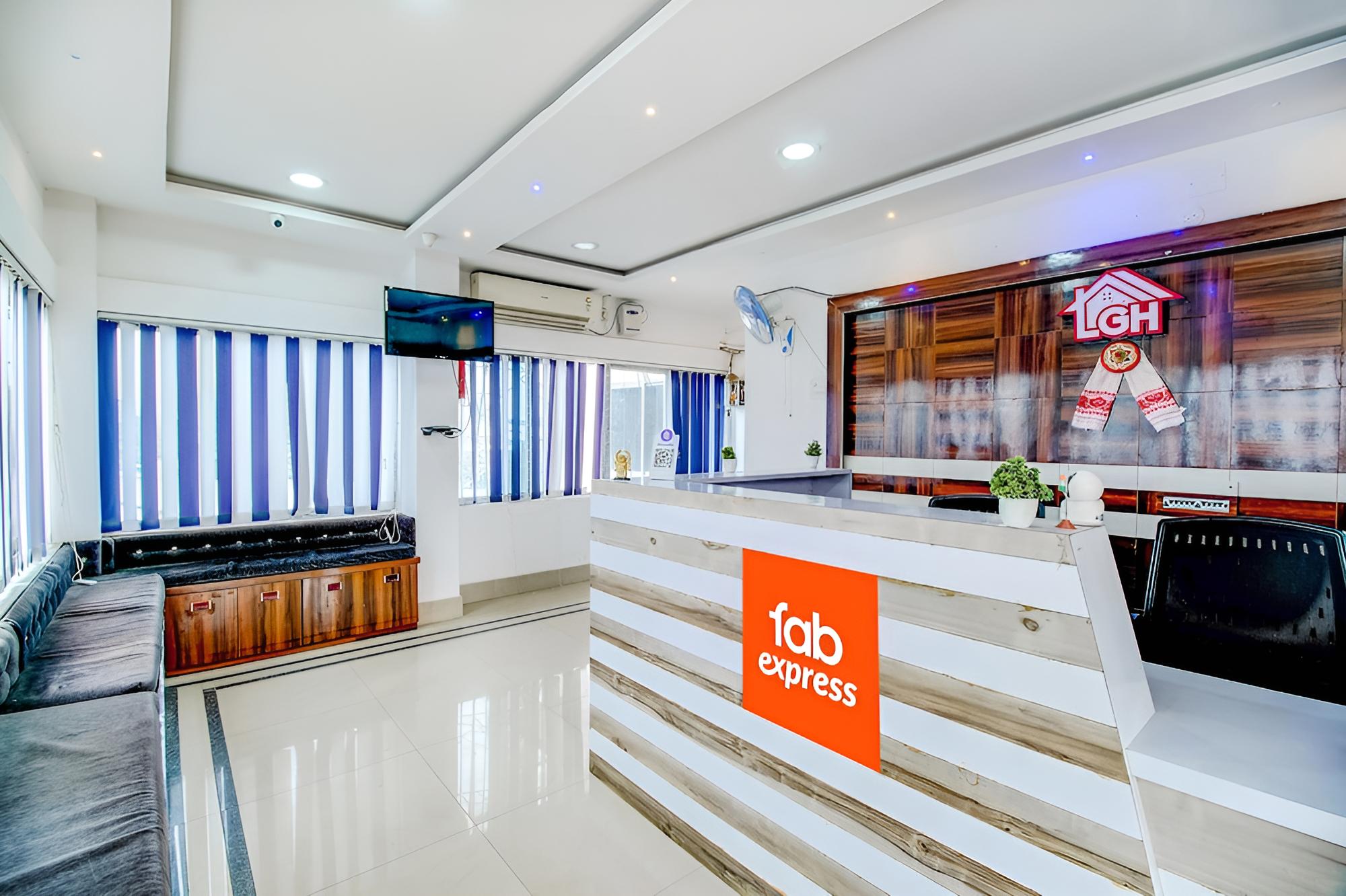 Fabexpress Lakhi view 2