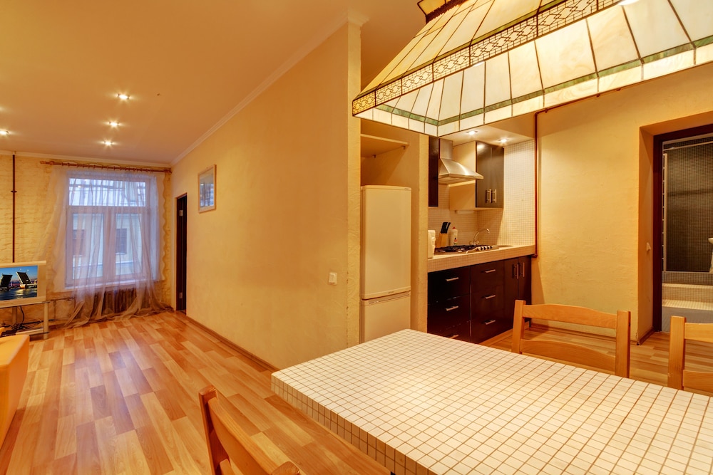 STN Apartments on Nevskiy 60