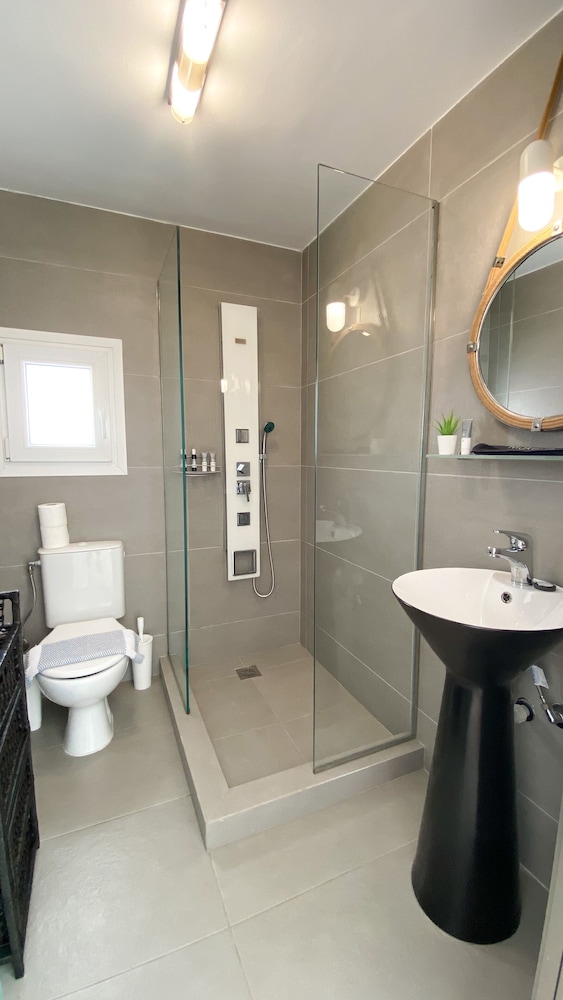 Amperian Mykonos Suites & Villas
