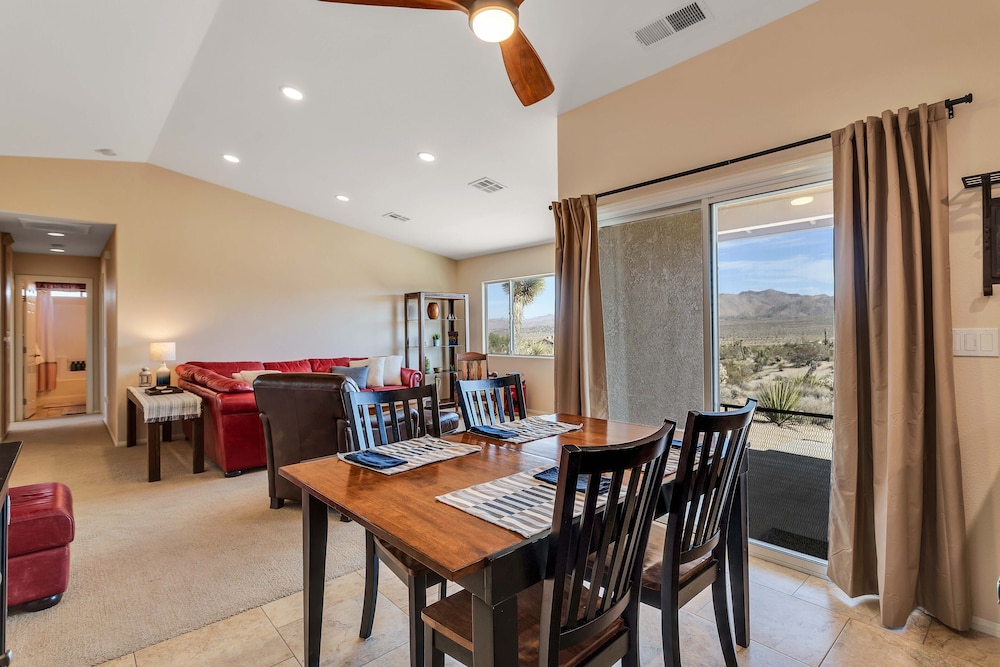 Western Oasis Corral