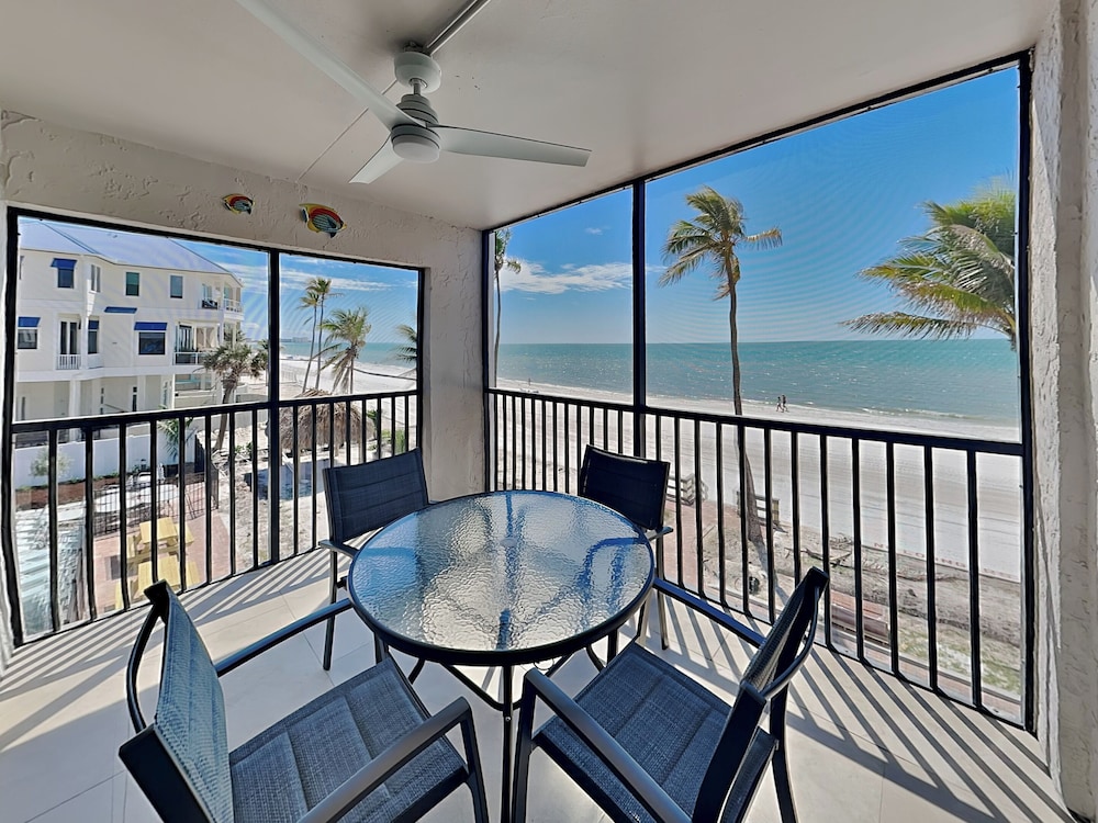 Seaside by Distinctive Beach Rentals