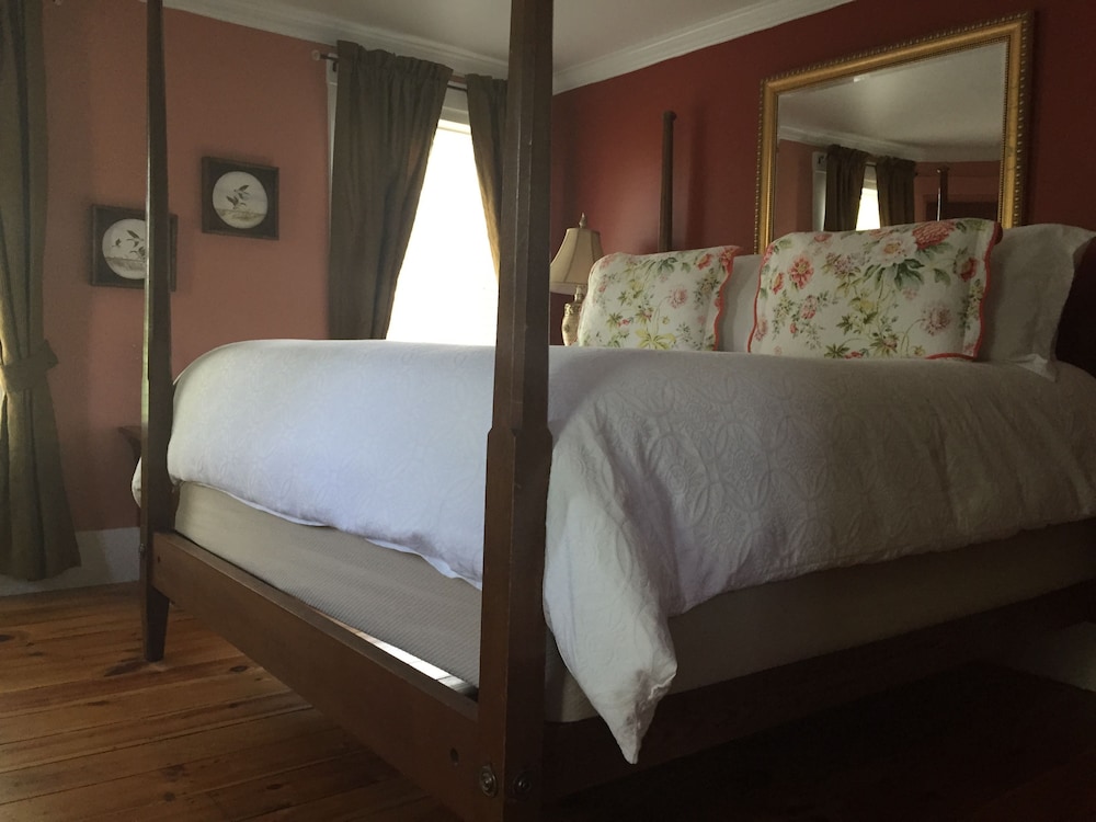 Scotch Hill Inn - Property Image 17