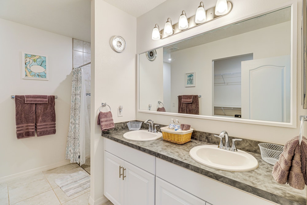 3 Mi to Dtwn Sebastian: Home w/ Furnished Patio!