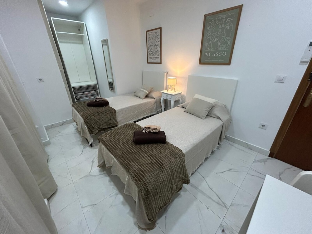 Rooms Rey junto a Plaza España