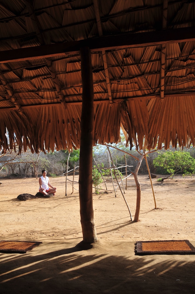 Back of Beyond - Safari Lodge Yala
